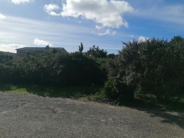 565 m² Land
