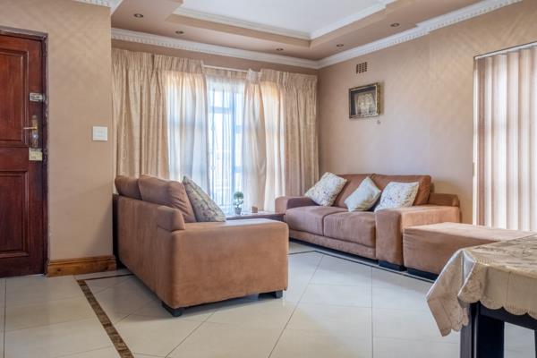 6 Bedroom House