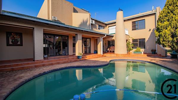 6 Bedroom House