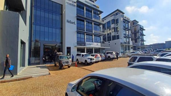632 m² Commercial space