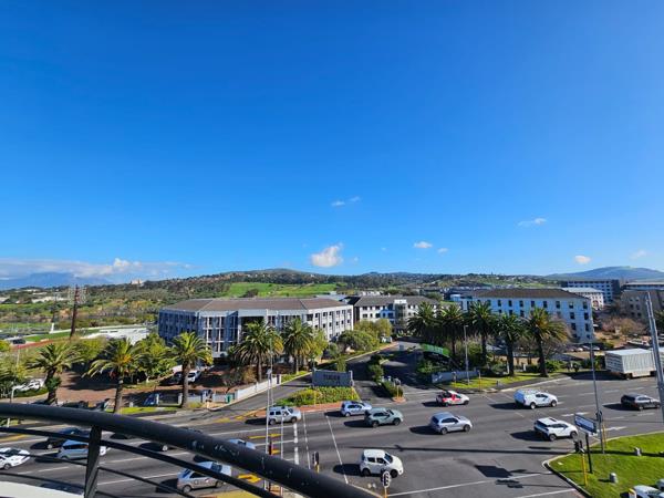 1 403 m² Commercial space