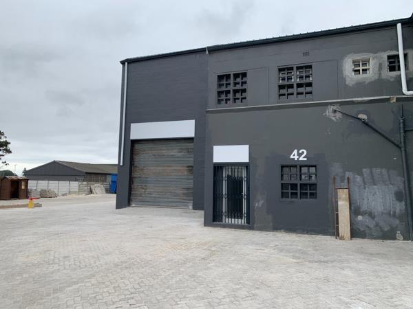 357 m² Industrial space