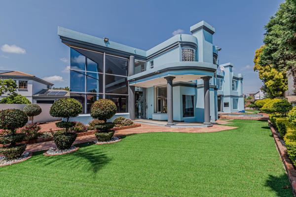 6 Bedroom House