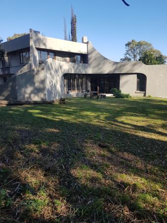 4 300 m² Land