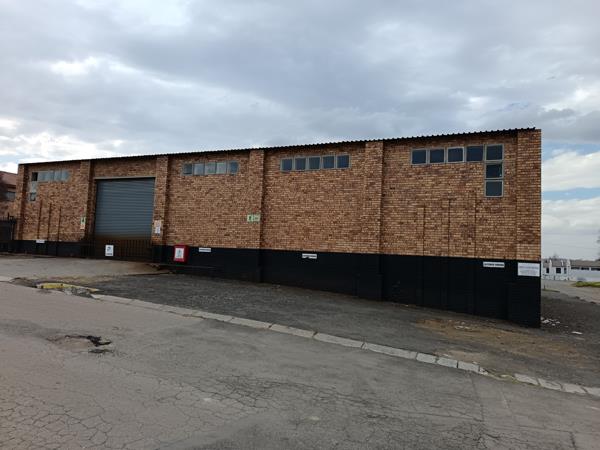 800 m² Industrial space