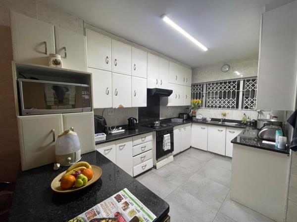 2 Bedroom Duplex