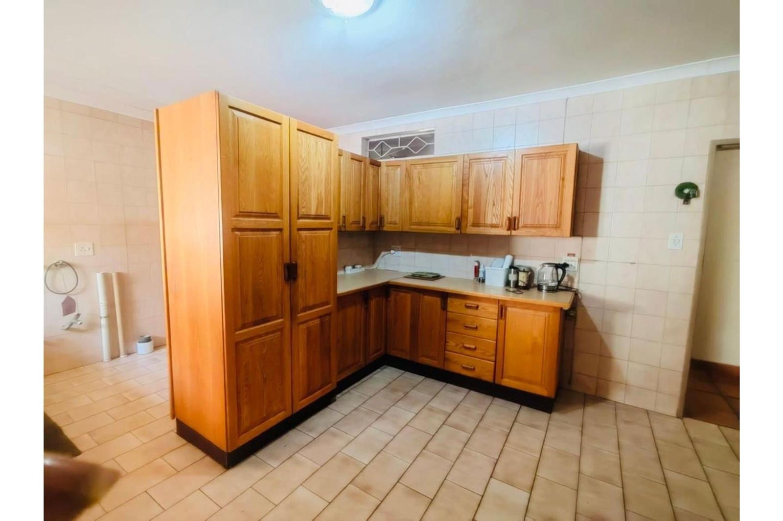 House in Kempton Park West - More