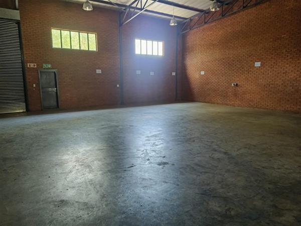 398 m² Industrial space