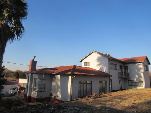 6 Bedroom House