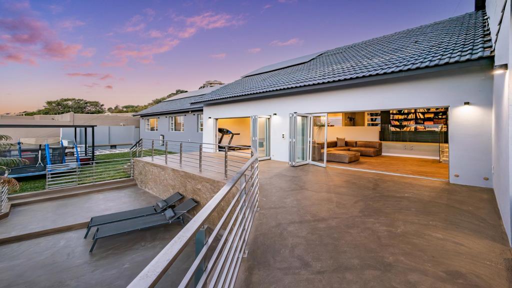 5 Bedroom House