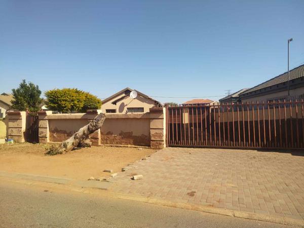 2 Bedroom House