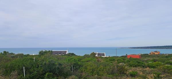 740 m² Land