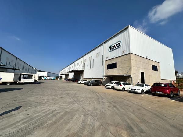 2 015 m² Industrial space