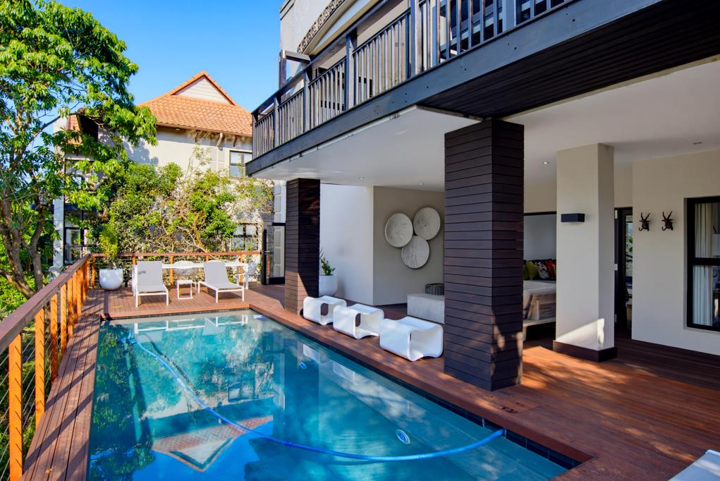 6 Bedroom Townhouse