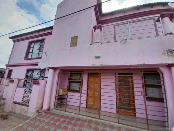 12 Bedroom House