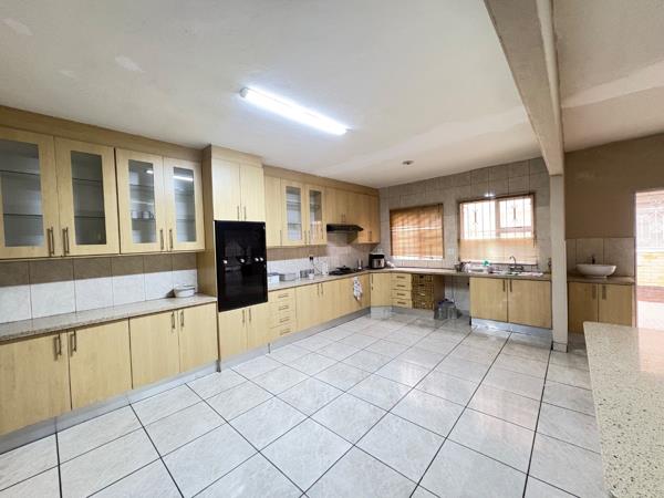 5 Bedroom House
