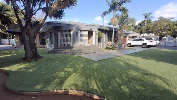 5 Bedroom House