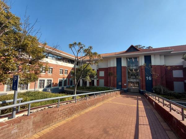 109 m² Commercial space