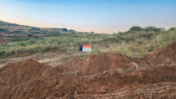 1 352 m² Land