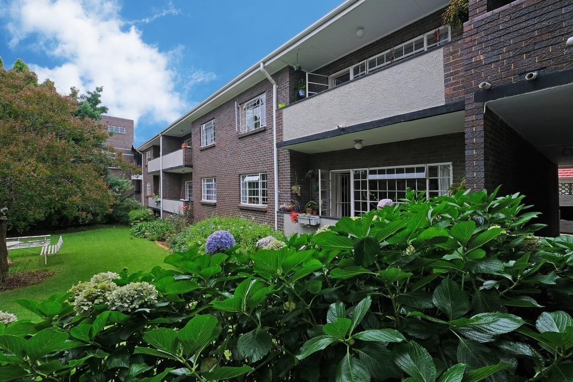 2 Bedroom Apartment in Linden