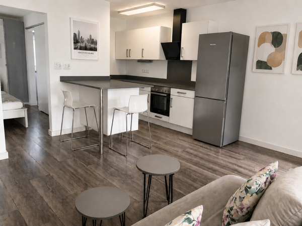1 Bedroom Apartment