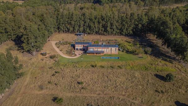 6 Bedroom House