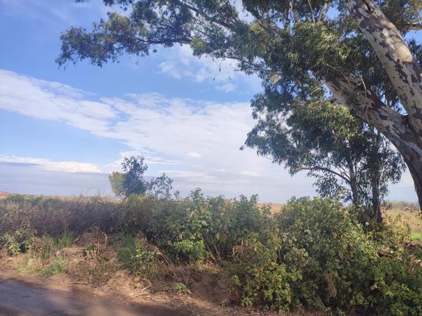 1 102 m² Land