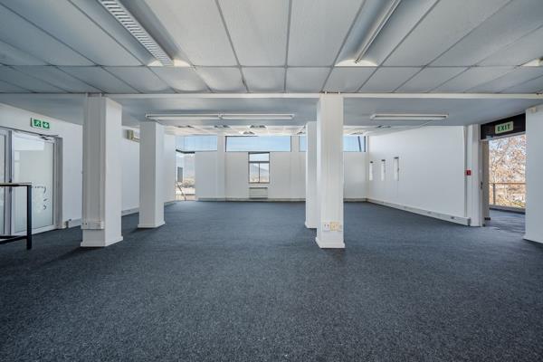 221 m² Office Space