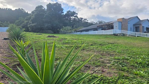 560 m² Land