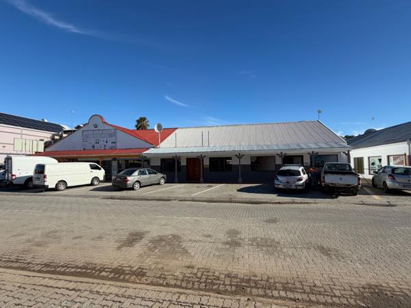 948 m² Commercial space