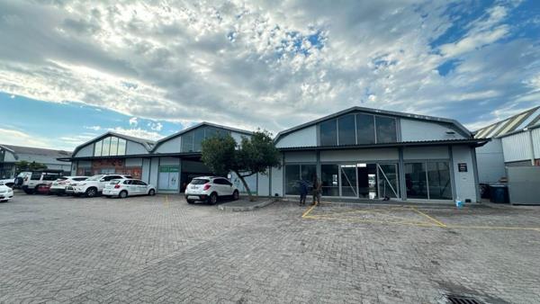 349 m² Retail Space