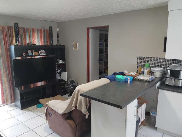 2 Bedroom Flat