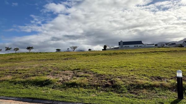 773 m² Land