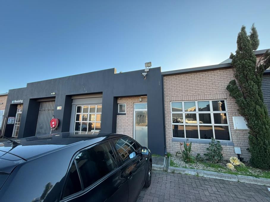 150 m² Commercial space