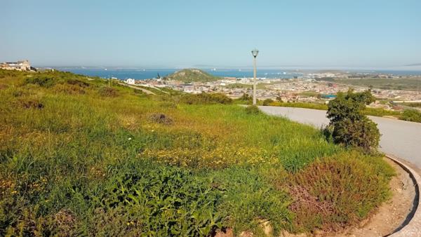 653 m² Land