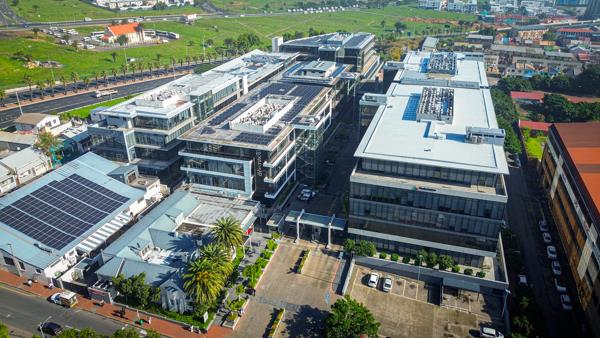 1 587 m² Commercial space