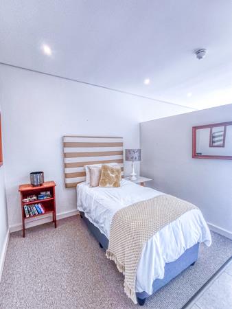 1 Bedroom House