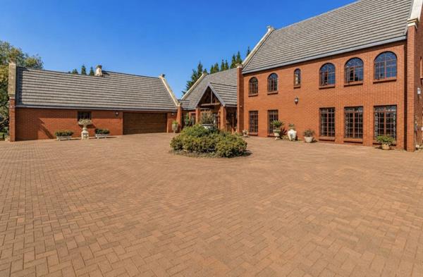 5 Bedroom House