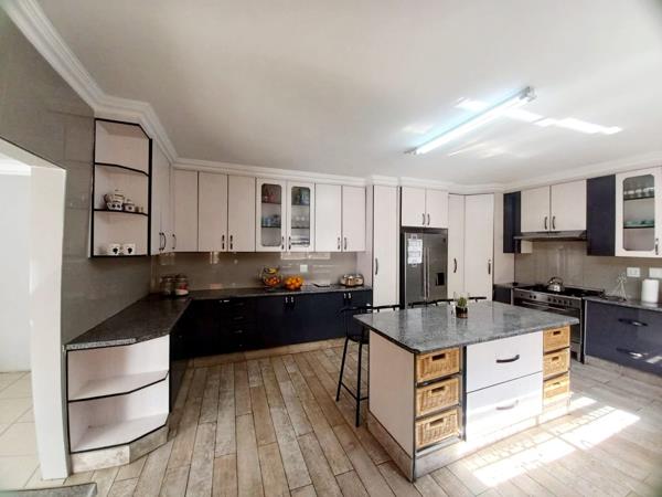 5 Bedroom House