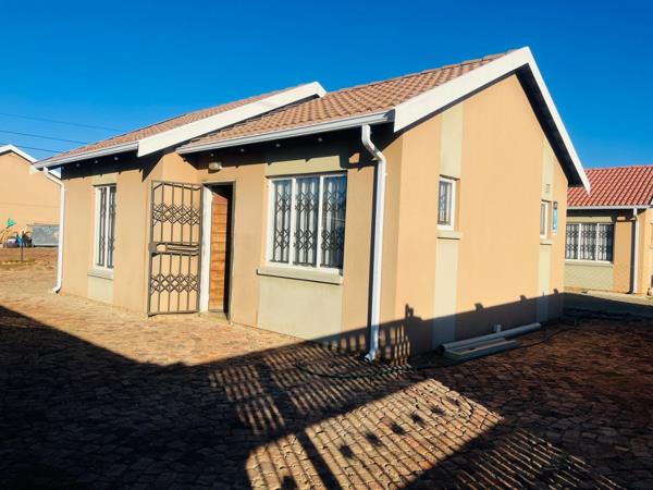 2 Bedroom House