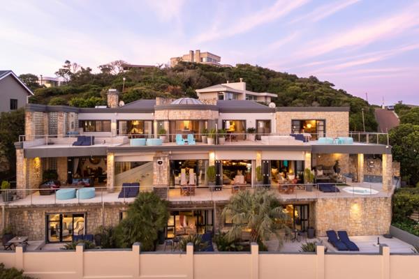 7 Bedroom House
