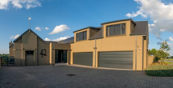 5 Bedroom House