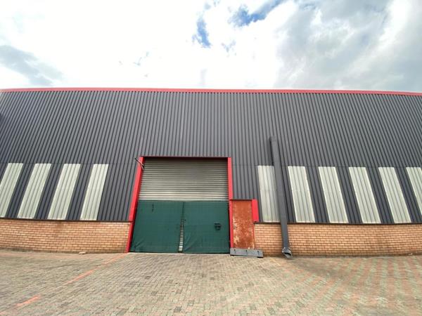 809 m² Industrial space