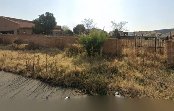907 m² Land