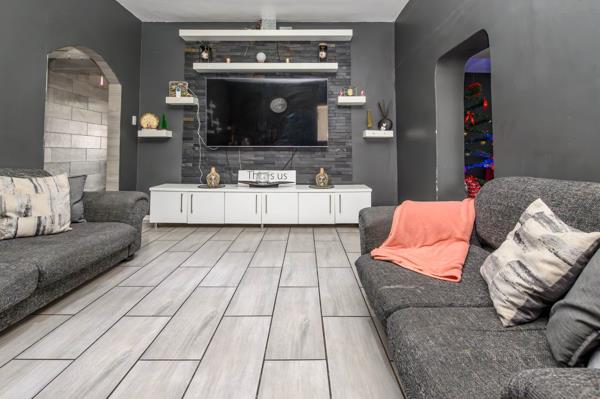 7 Bedroom House