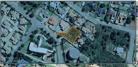 920 m² Land