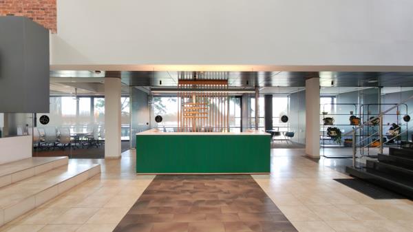 315 m² Office Space