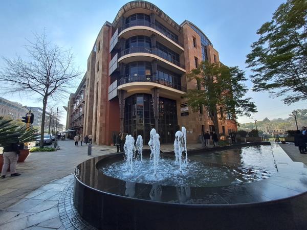 1 801 m² Commercial space