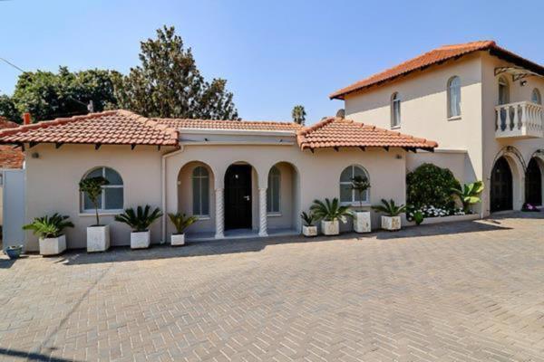 1 Bedroom Townhouse