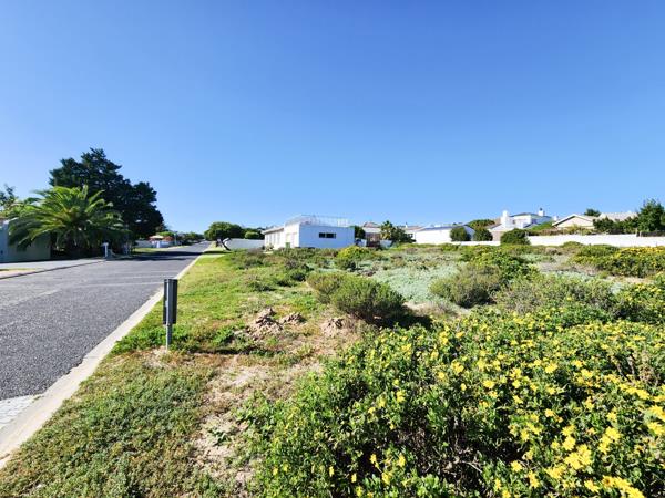 925 m² Land